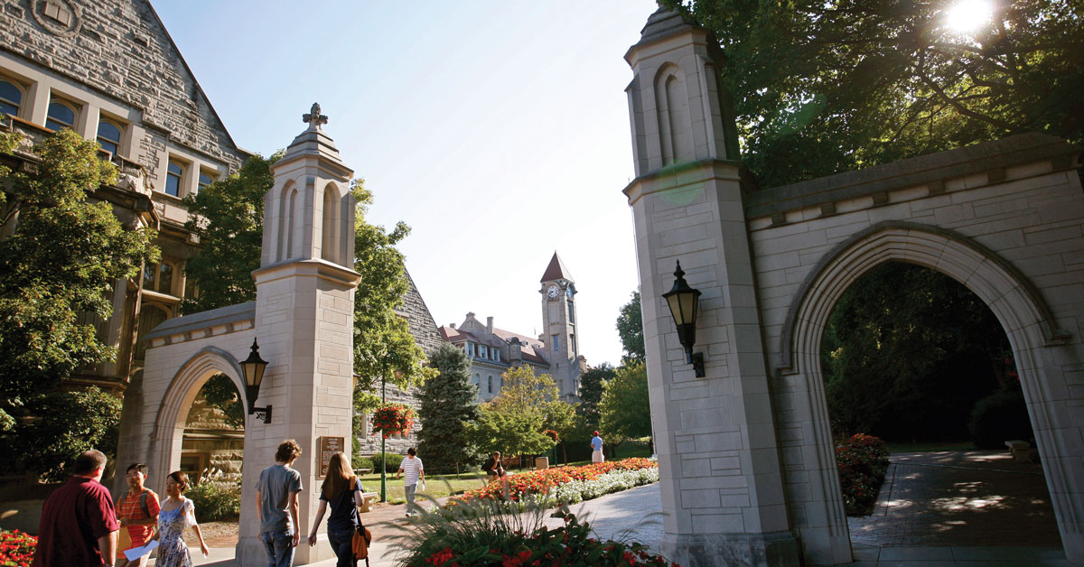 Buy Indiana University: New Portraits of the Bloomington Campus